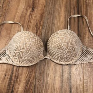 Victoria secret Bombshell Bra!